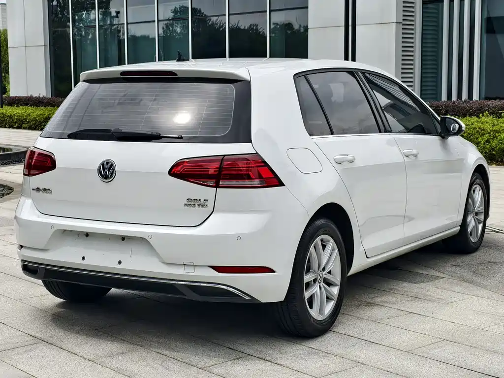 Volkswagen Golf 2020