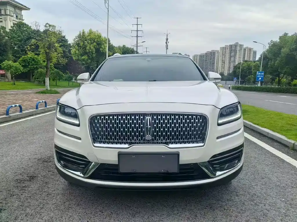 Lincoln Nautilus 2019