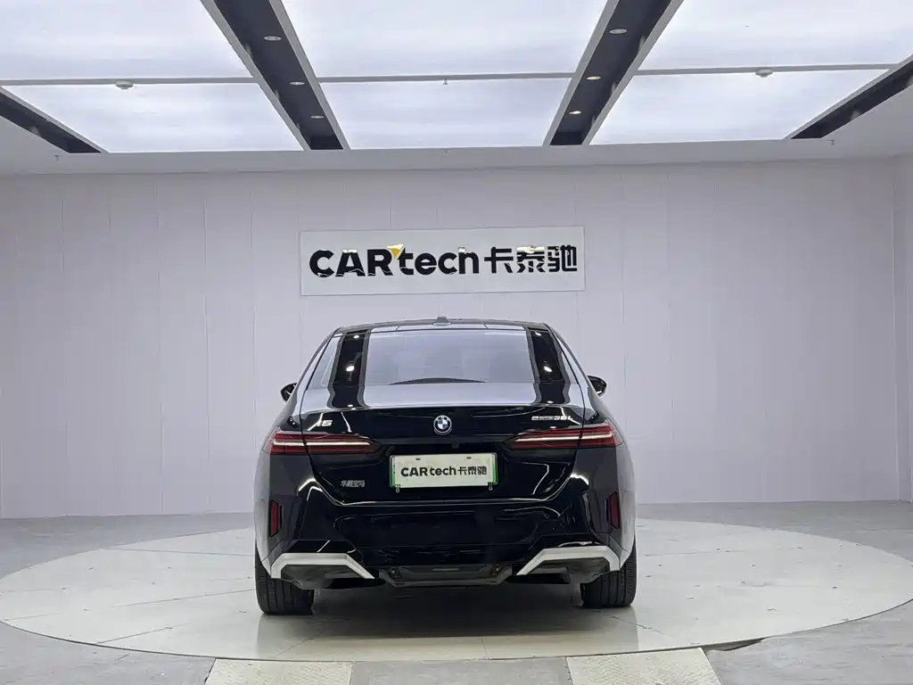 BMW i5 2024 — фото 13