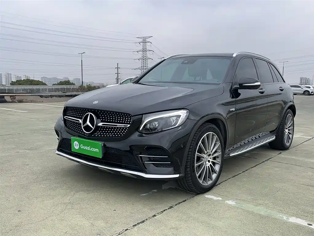 Mercedes-Benz GLC AMG 2018 — фото 1