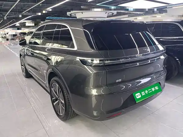 Li Auto L6 2025