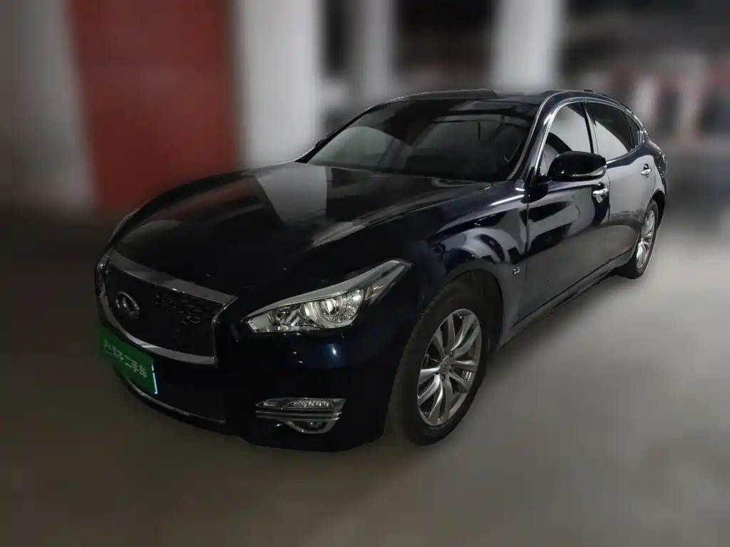 Infiniti Q70 2018 — фото 1