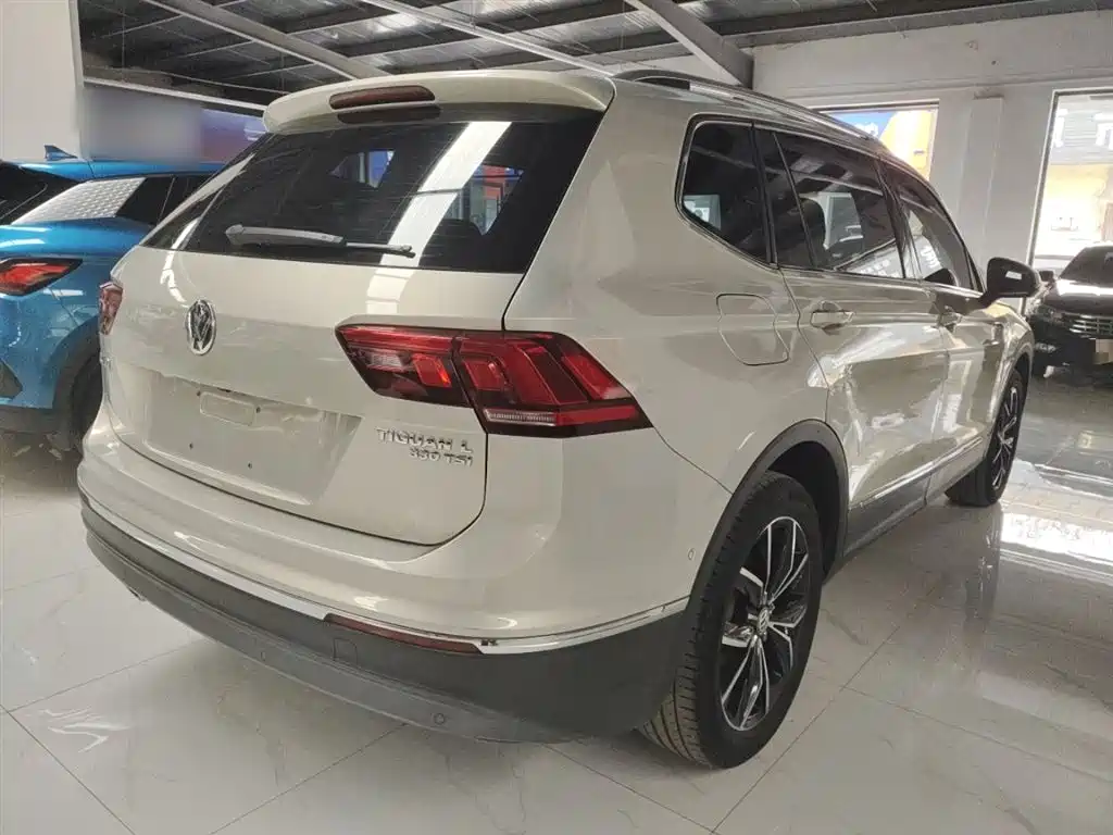 Volkswagen Tiguan L 2020 — фото 7