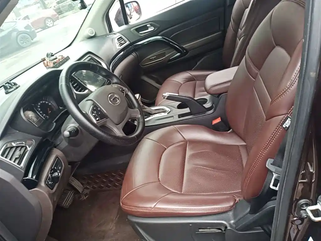 GAC Motor Trumpchi GS4 2016 — фото 15
