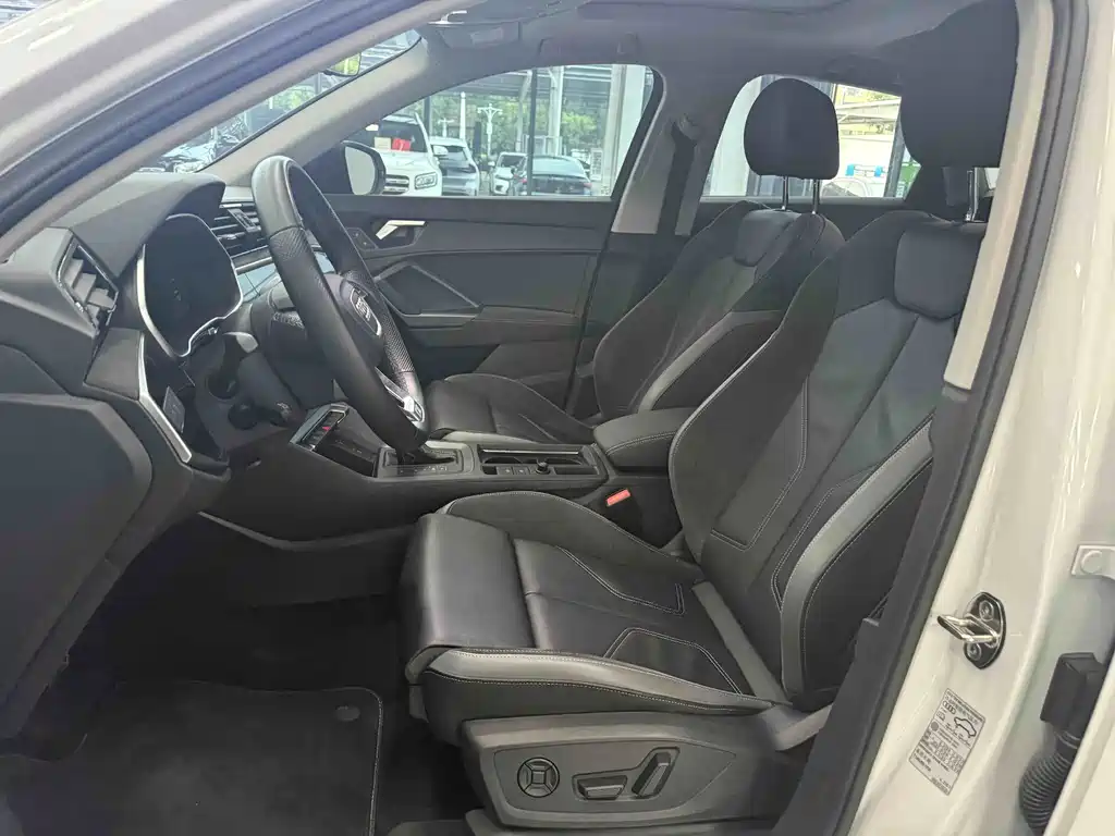 Audi Q3 Sportback 2022 — фото 8