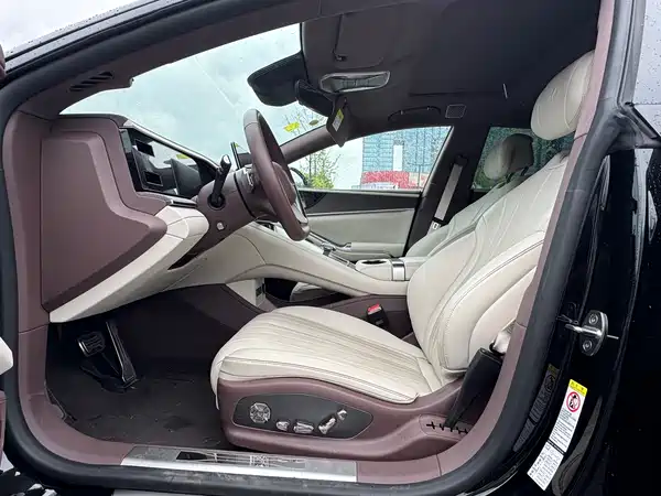 Denza Z9GT 2026
