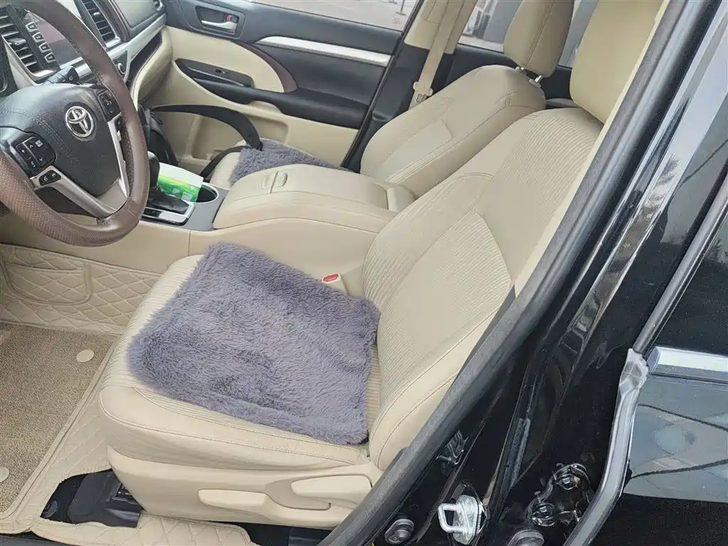 Toyota Highlander 2017 — фото 11