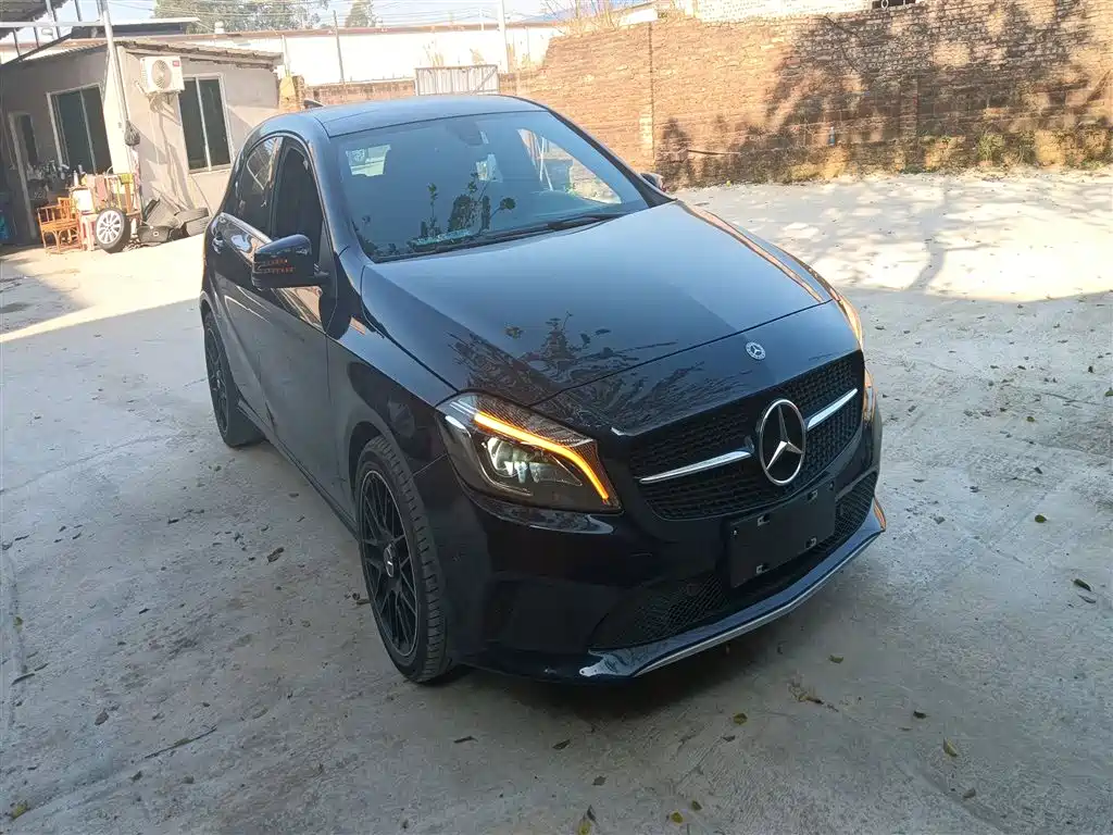 Mercedes-Benz A-Class 2017 — фото 22