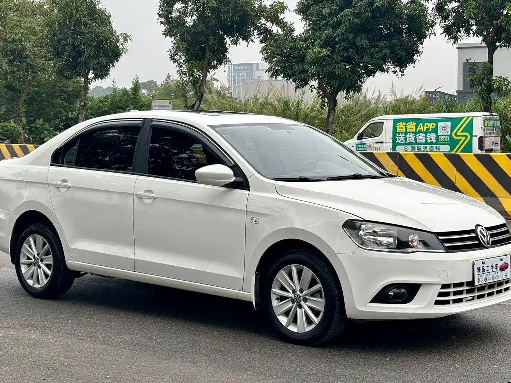 Volkswagen Jetta 2015 — фото 3