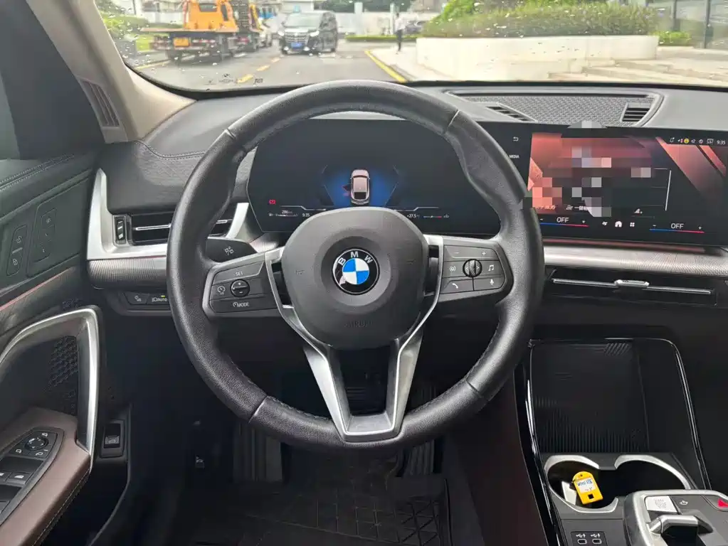 BMW X2 2025 — фото 15