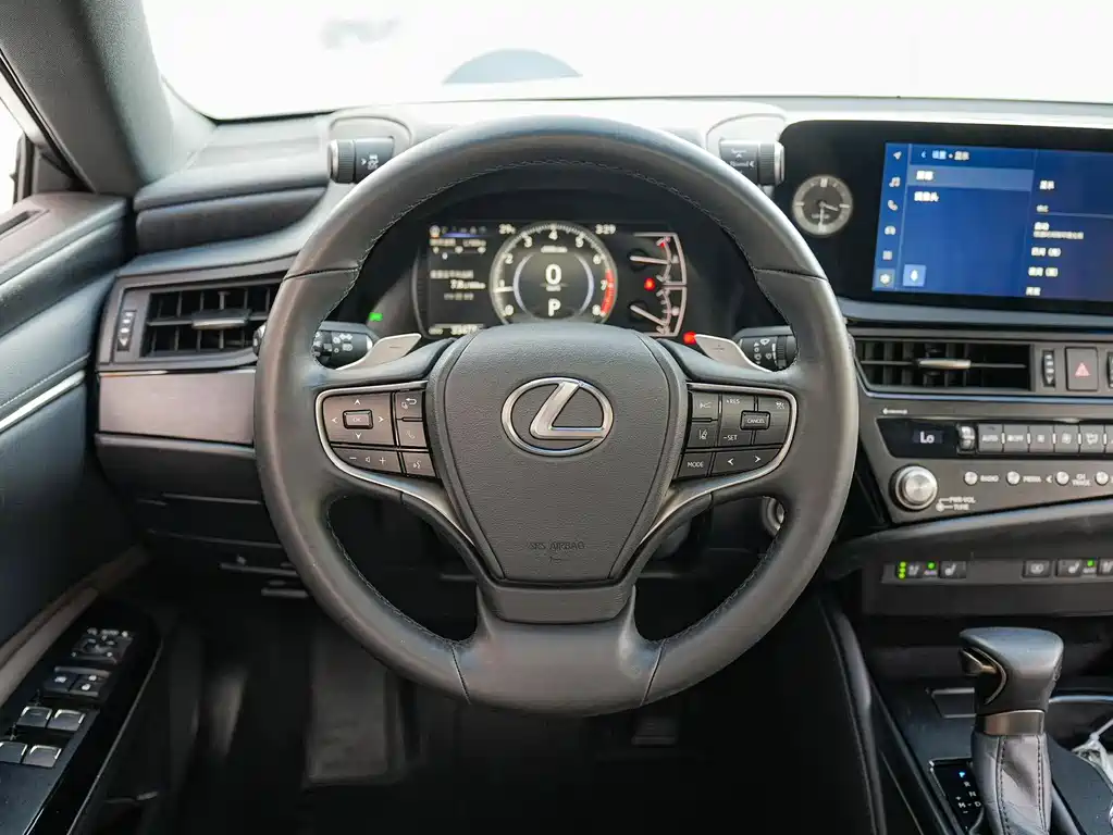 Lexus ES 2024 — фото 19