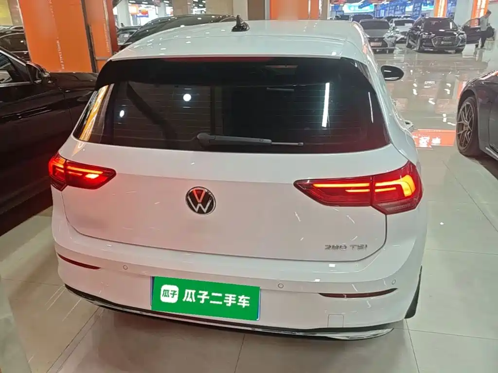 Volkswagen Golf 2022