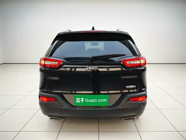 Jeep Cherokee 2016