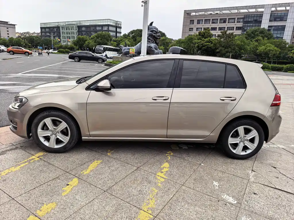 Volkswagen Golf 2014