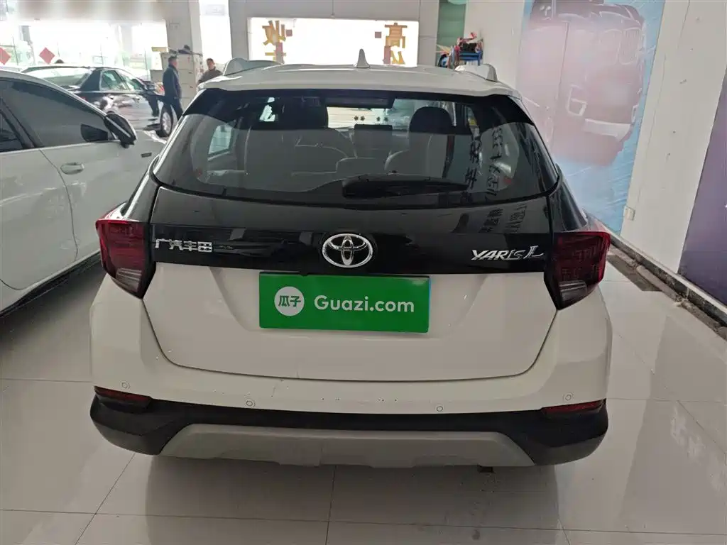 Toyota Yaris L 2020 — фото 4