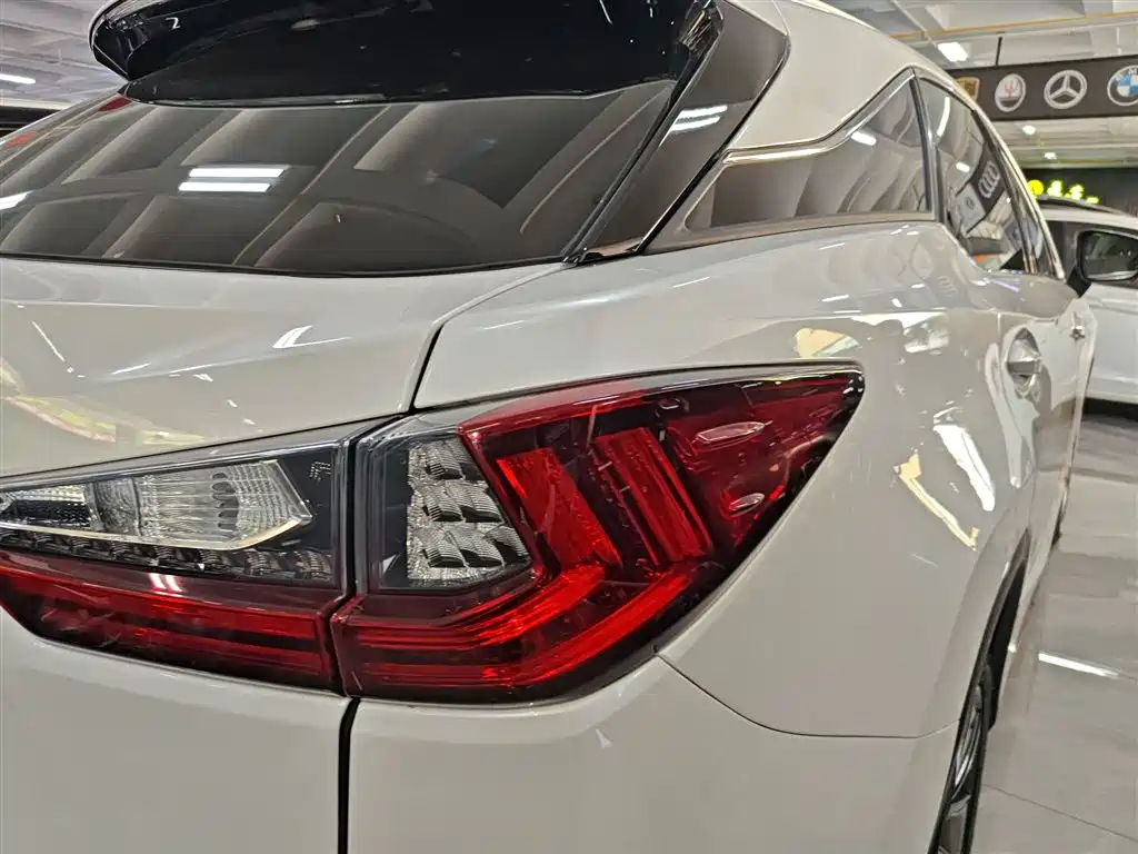 Lexus RX 2018 — фото 8