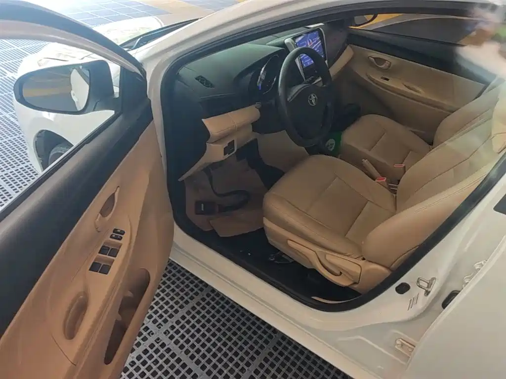 Toyota Vios 2018 — фото 16
