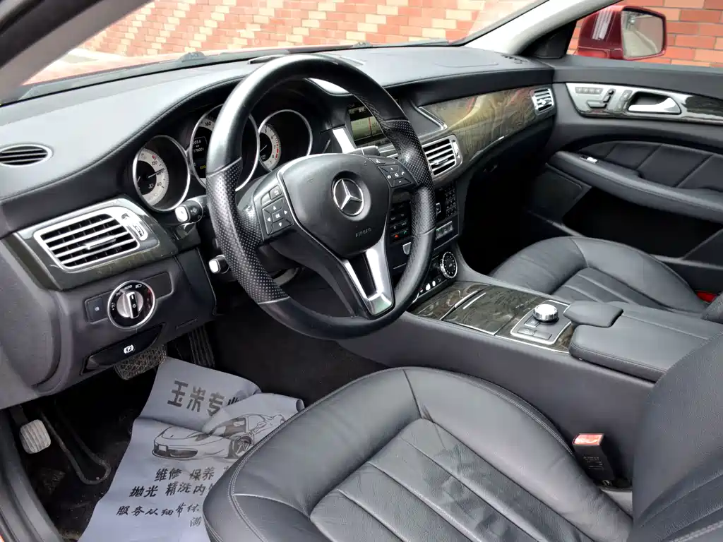 Mercedes-Benz CLS 2013 — фото 16