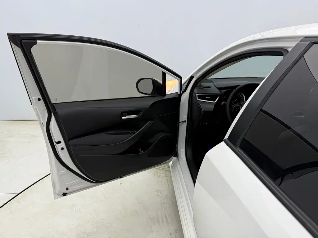 Toyota Corolla 2022 — фото 22