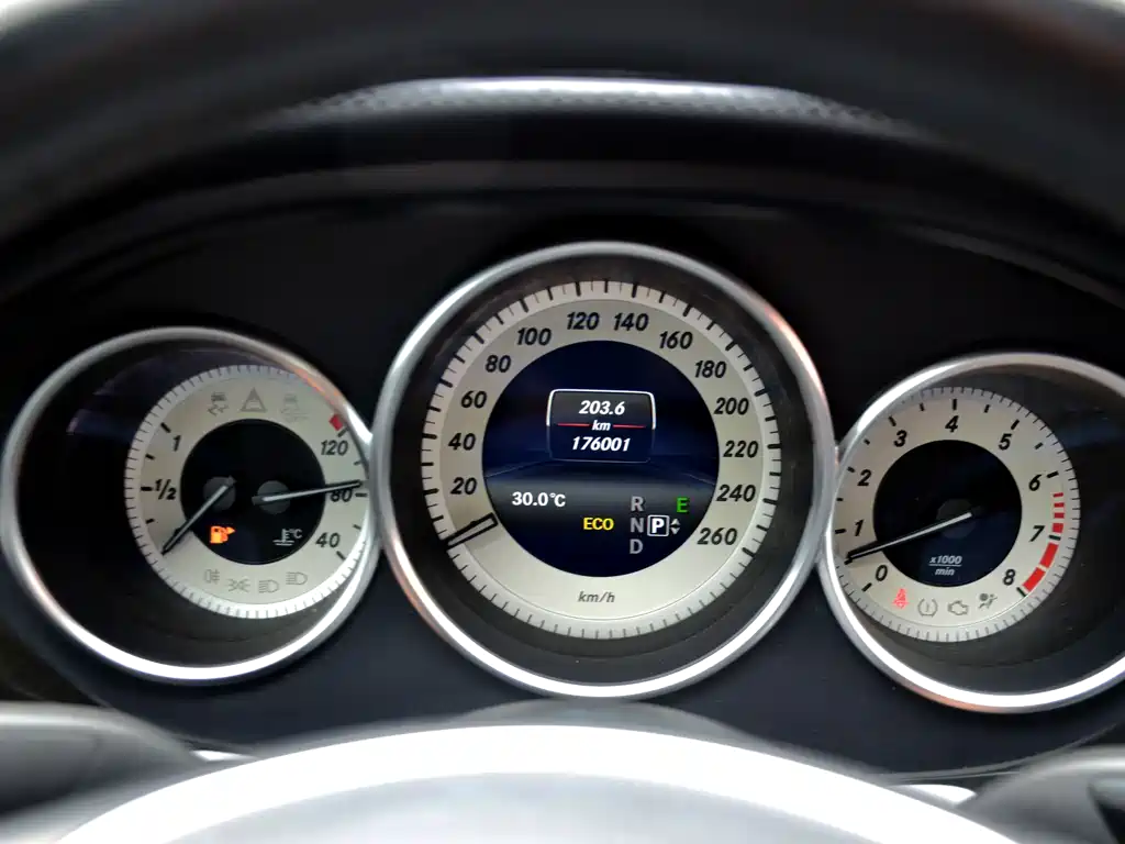 Mercedes-Benz CLS 2013 — фото 19