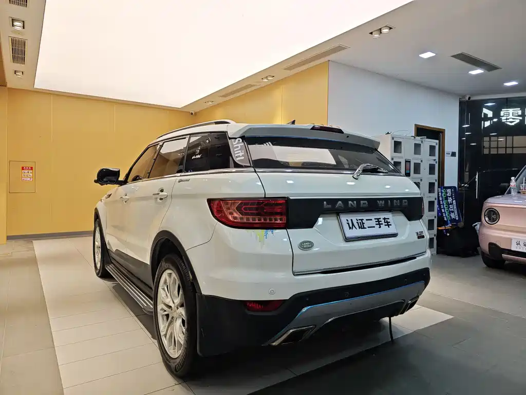 Landwind X7 2015 — фото 24