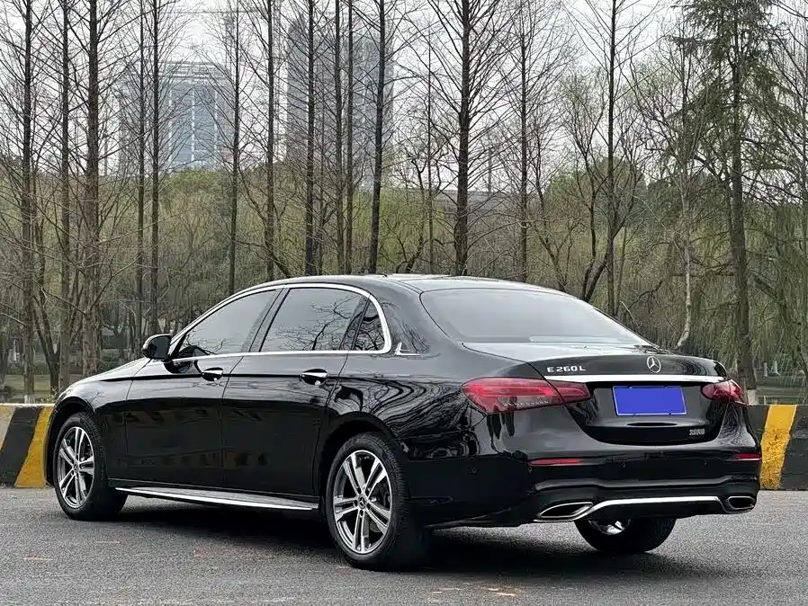 Mercedes-Benz E-Class 2021 — фото 7