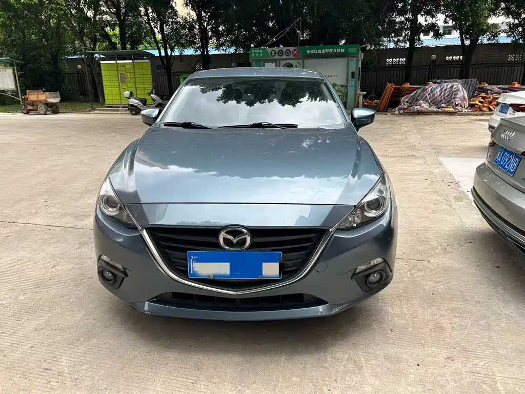 Mazda 3 Axela 2016