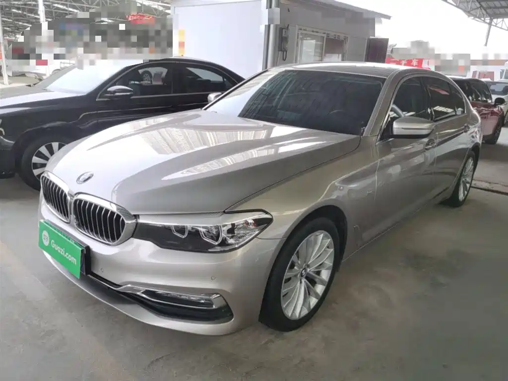 BMW 5 Series 2017 — фото 2