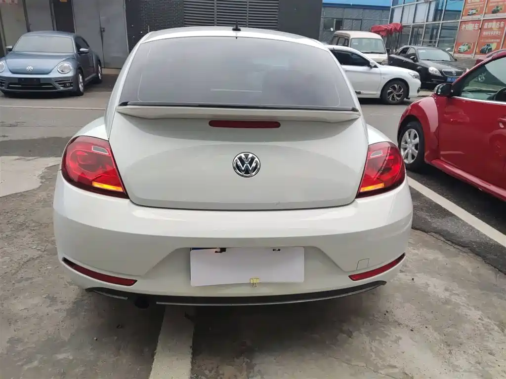 Volkswagen Beetle 2019 — фото 4