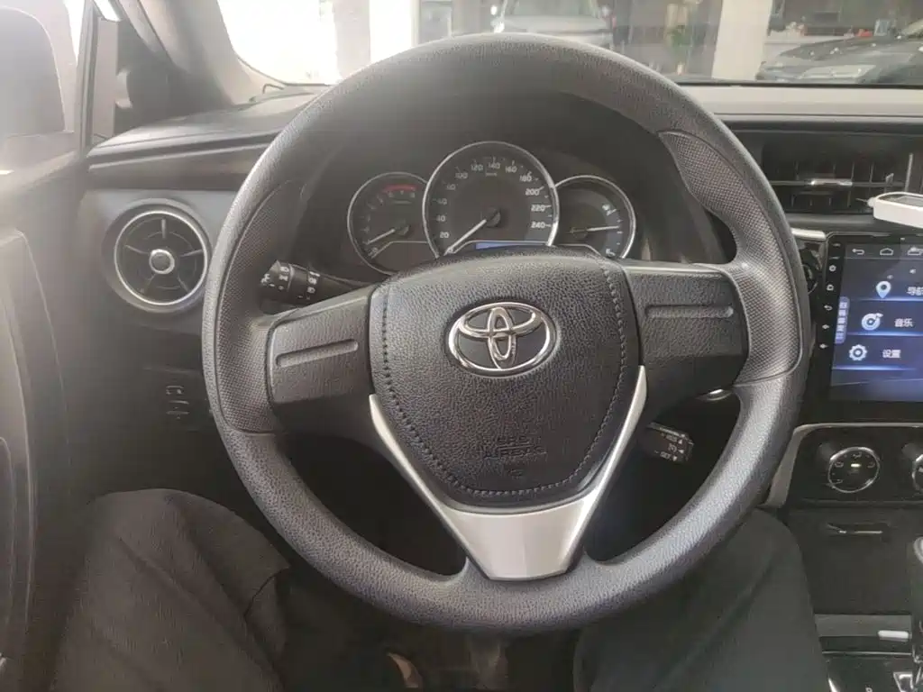 Toyota Corolla 2019 — фото 11