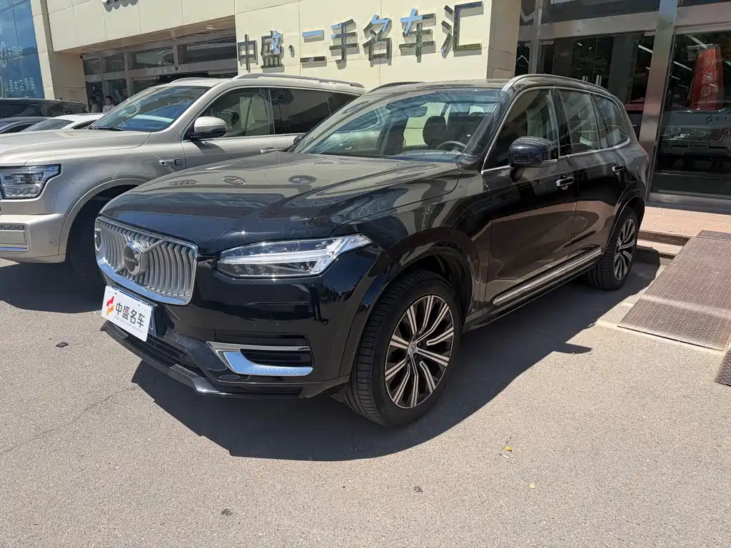 Volvo XC90 2023 — фото 1
