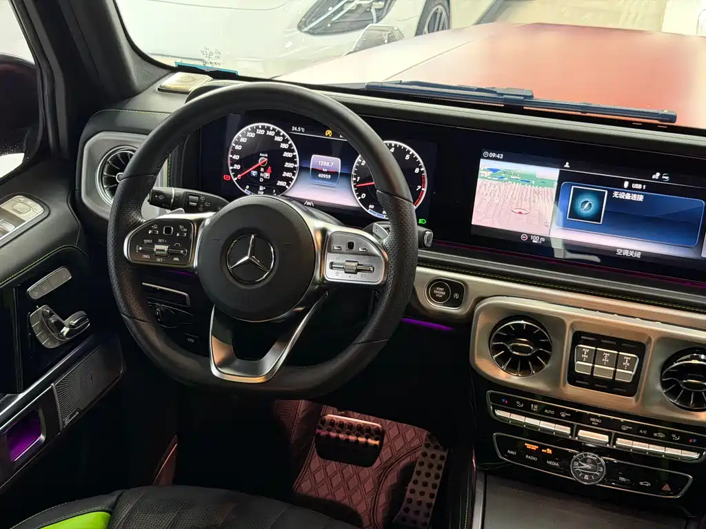 Mercedes-Benz G-Class 2023 — фото 18
