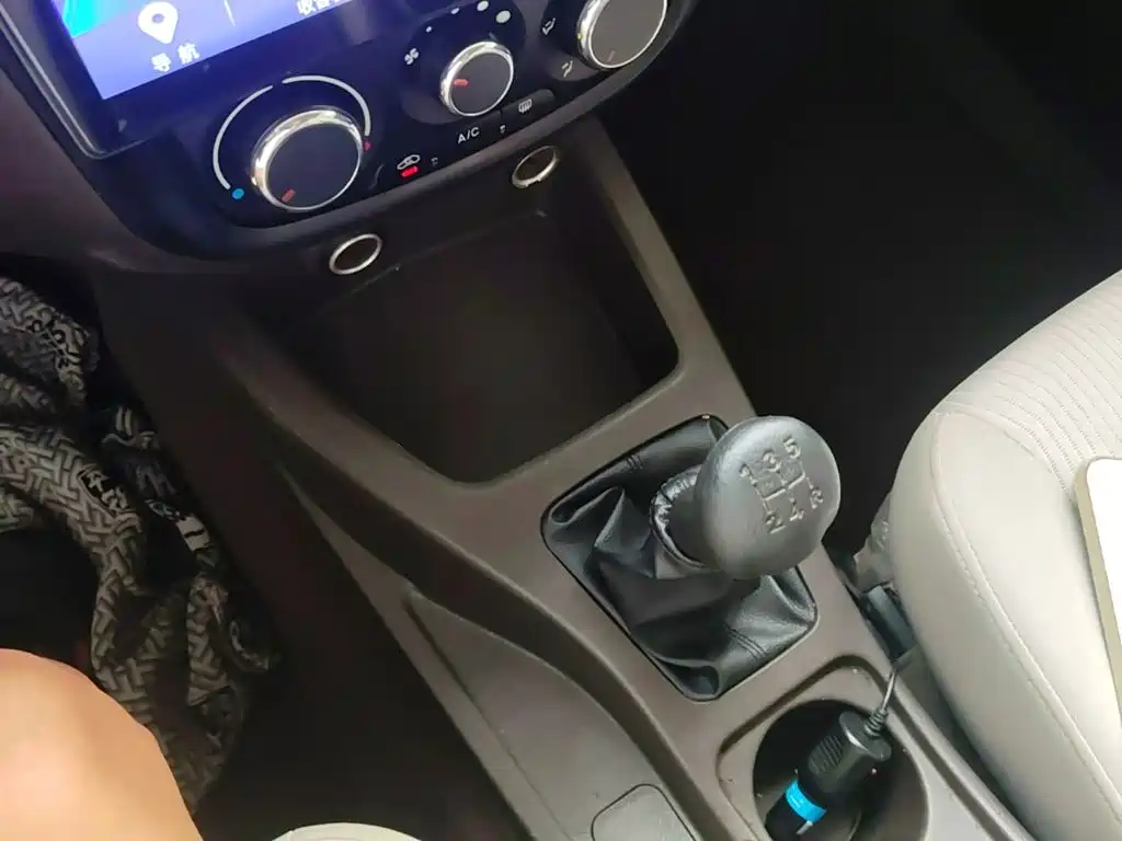 Wuling Rongguang V 2017 — фото 14
