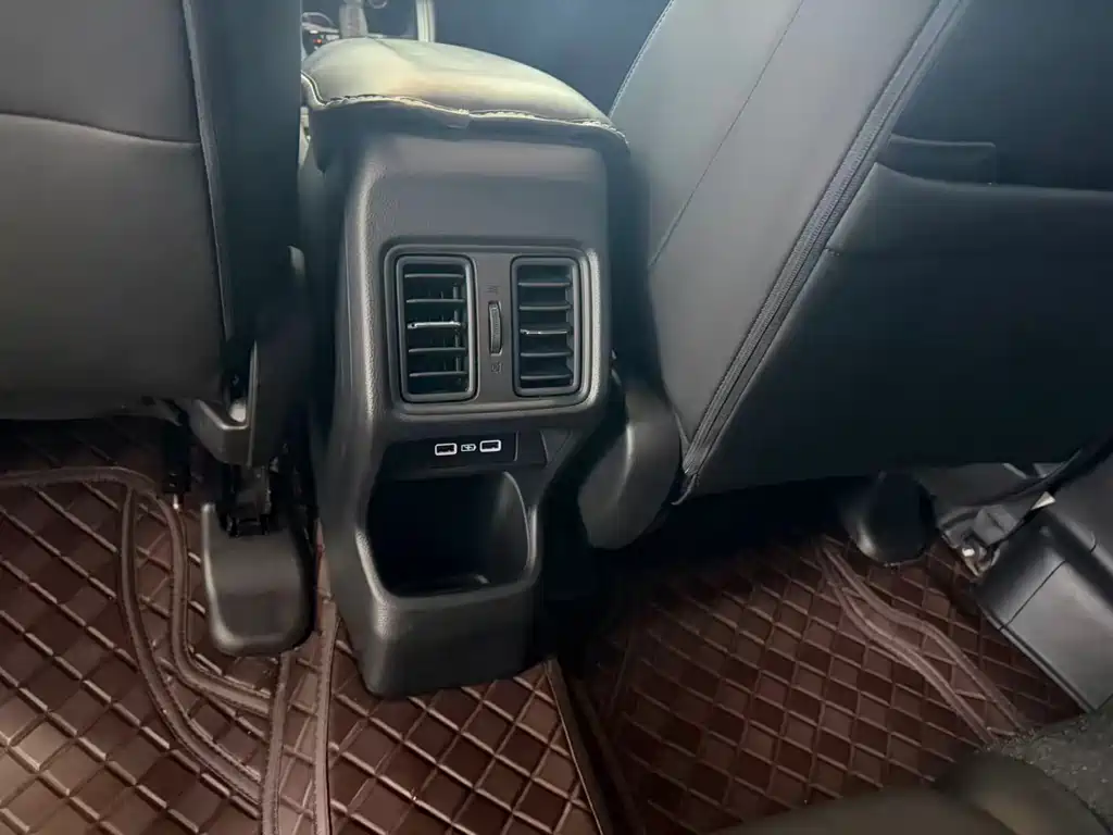 Honda Vezel 2023 — фото 17