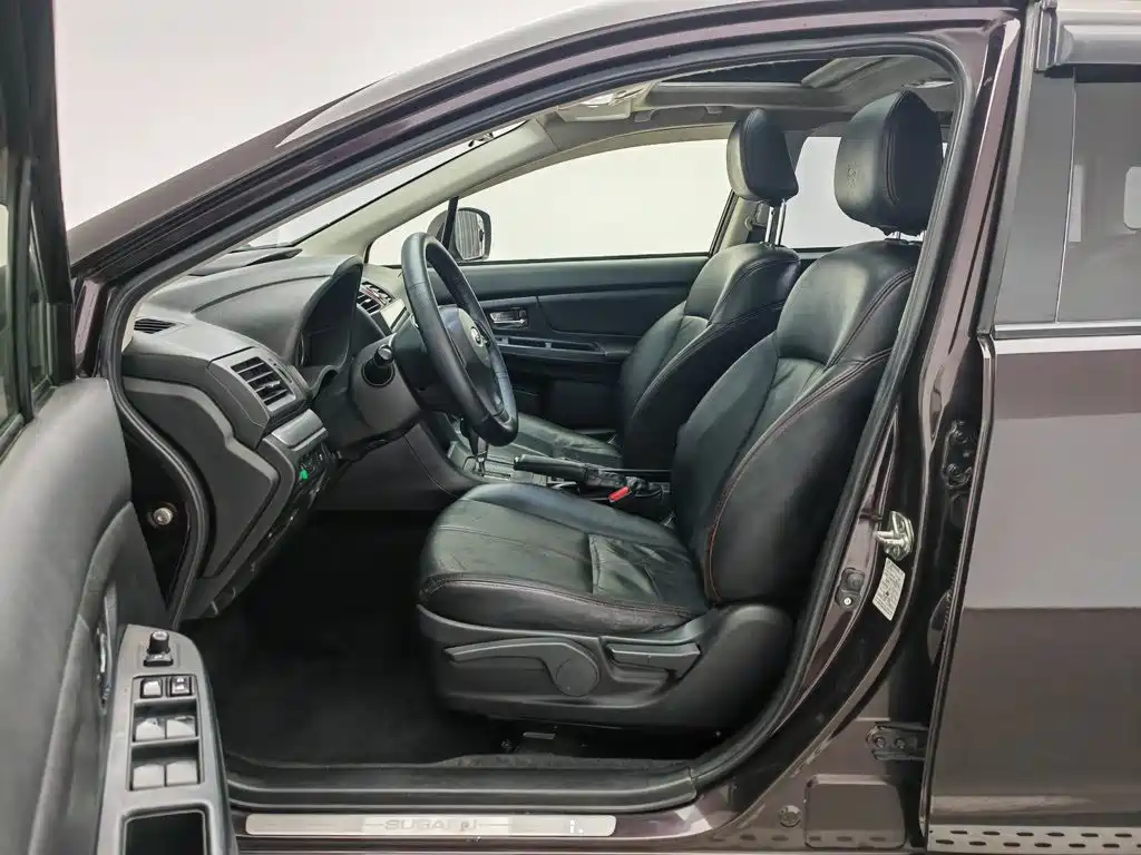 Subaru XV 2013 — фото 10