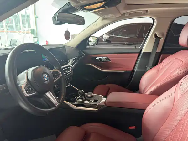 BMW i3 2023