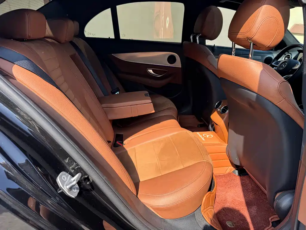 Mercedes-Benz E-Class 2018 — фото 22