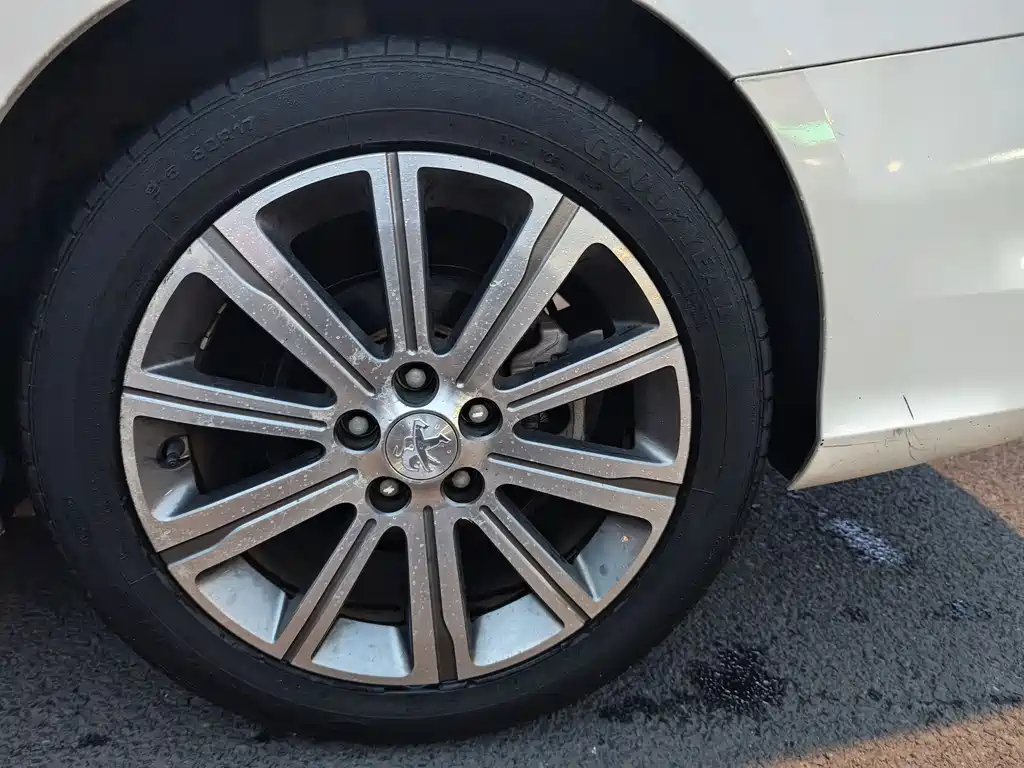 Peugeot 408 2018