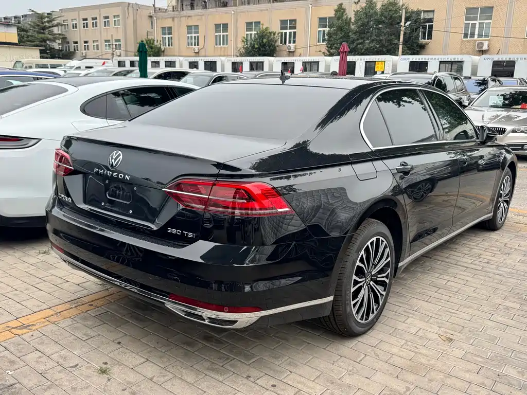 Volkswagen Phideon 2021 — фото 16