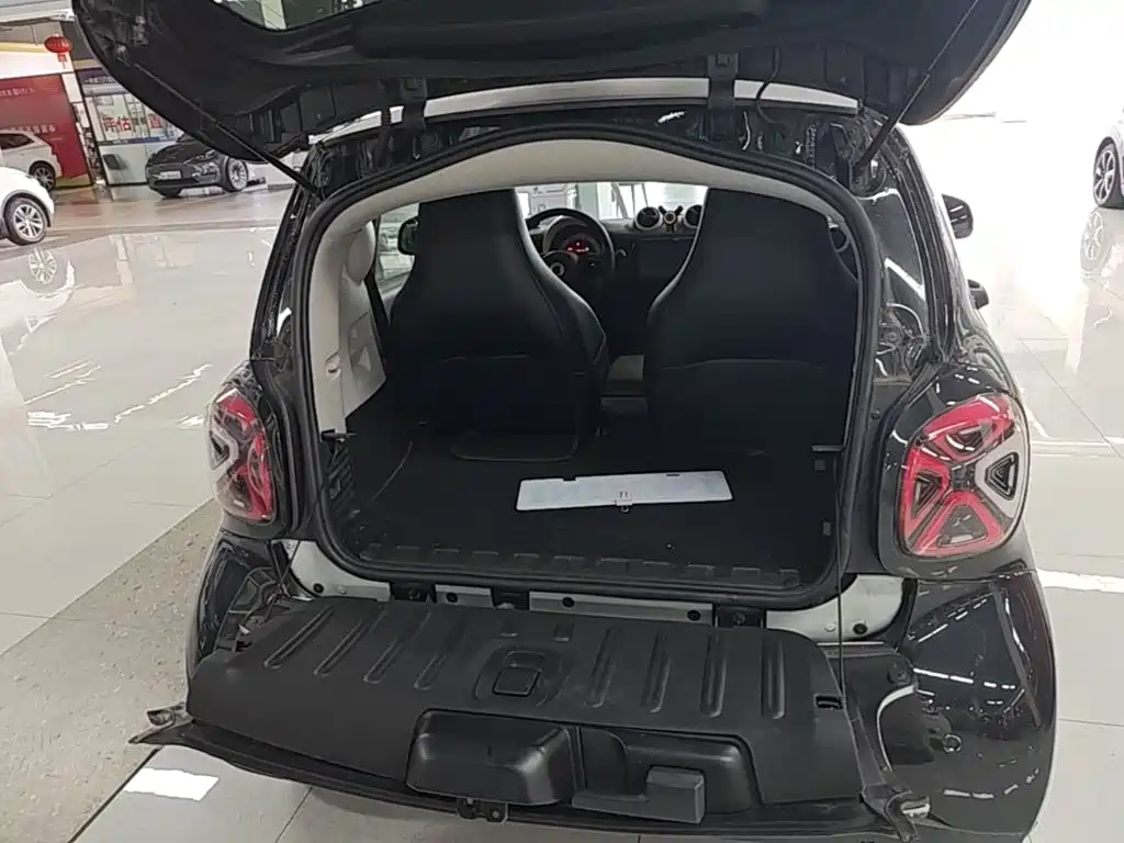 smart fortwo 2016 — фото 19