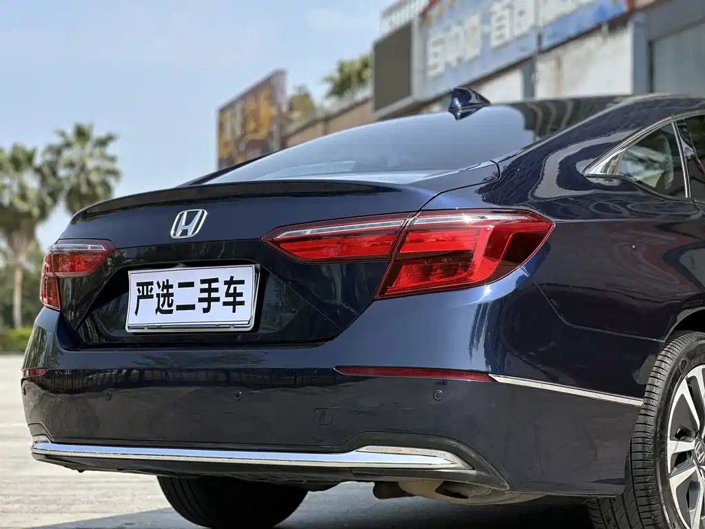 Honda Inspire 2019 — фото 15