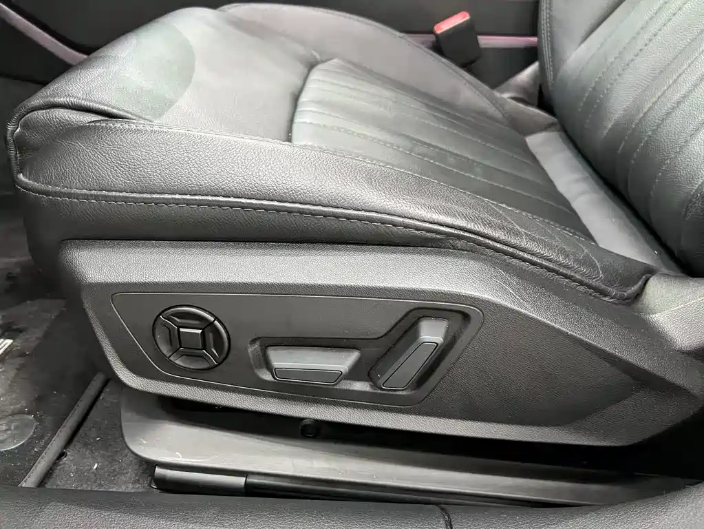 Audi A6L 2022 — фото 13