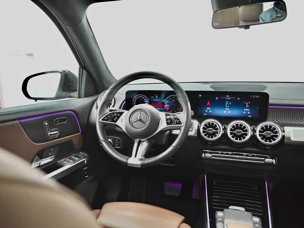 Mercedes-Benz GLB 2023 — фото 33