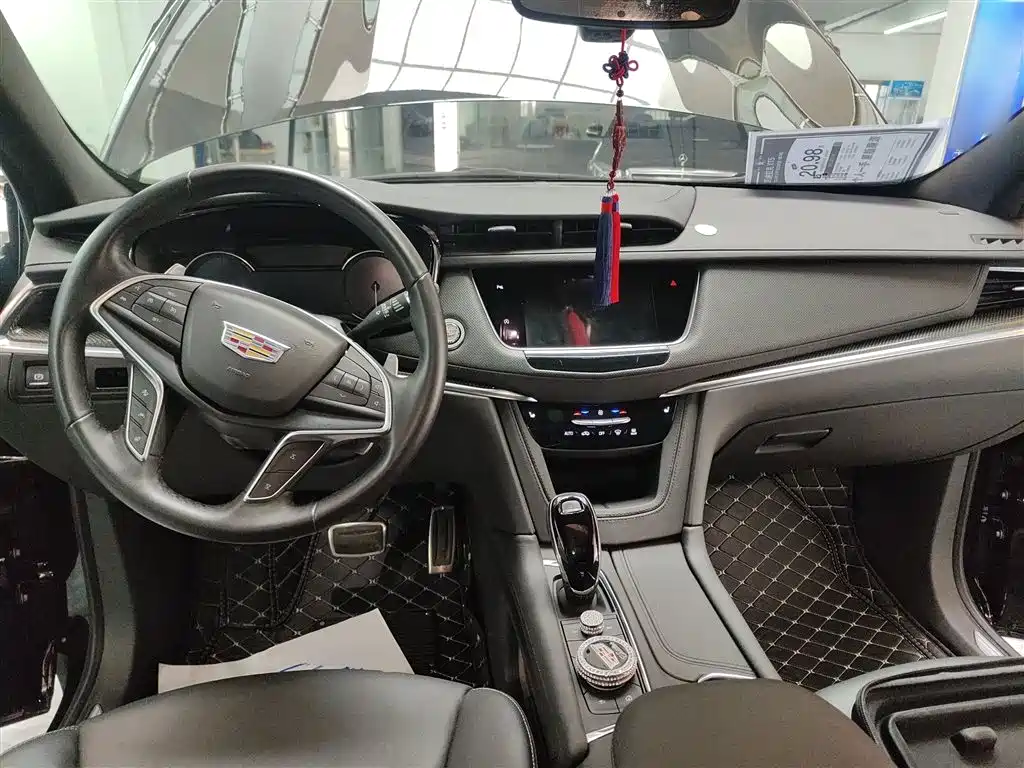 Cadillac XT5 2024 — фото 10
