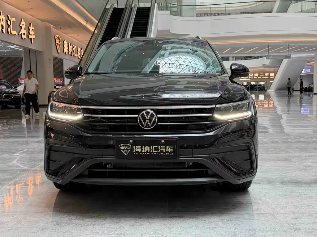 Volkswagen Tiguan L 2025 — фото 2