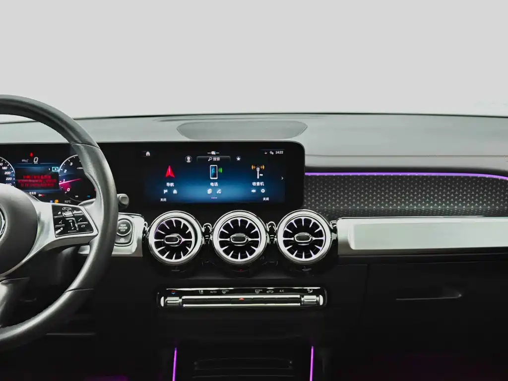 Mercedes-Benz GLB 2023 — фото 32