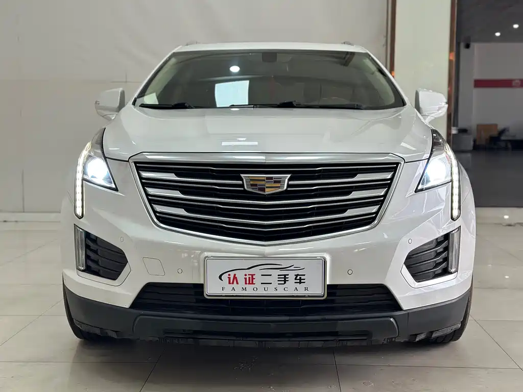 Cadillac XT5 2019 — фото 2