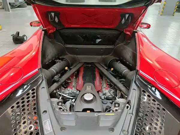 Ferrari SF90 2020