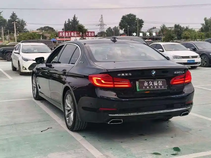 BMW 5 Series New Energy 2018 — фото 21
