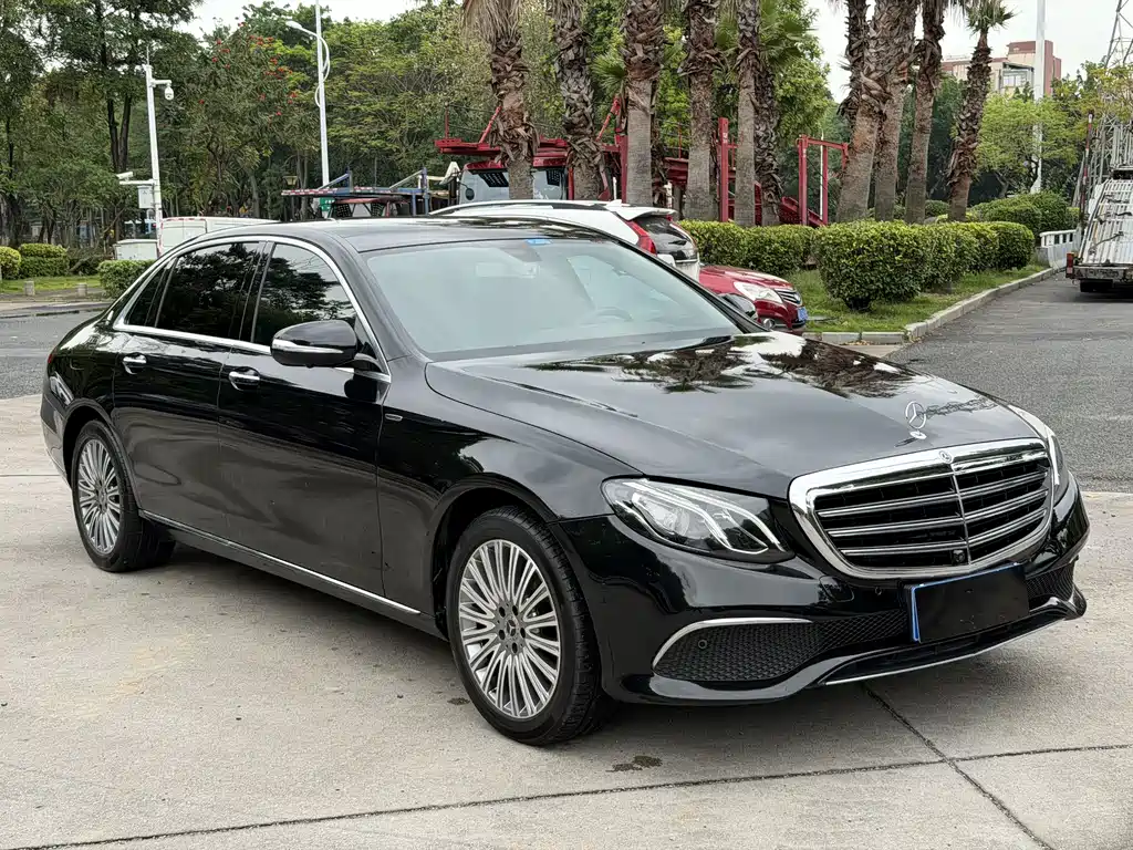 Mercedes-Benz E-Class 2020 — фото 3